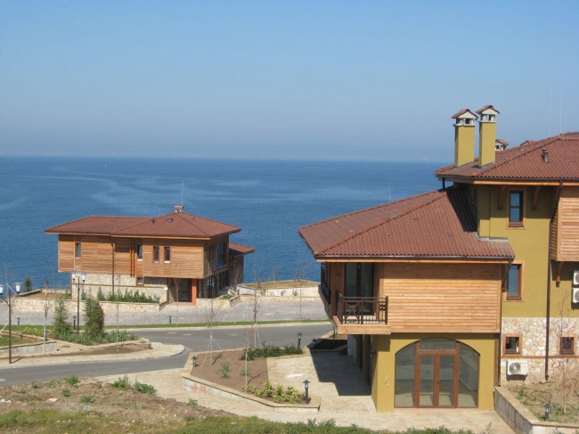 Sozopolis - Luxushäuser Und Wohnungen In Moderner Komplex In Sozopol