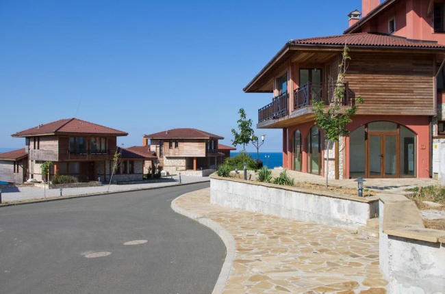 Sozopolis - Luxushäuser Und Wohnungen In Moderner Komplex In Sozopol