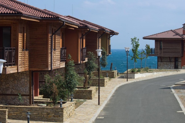 Sozopolis - Luxushäuser Und Wohnungen In Moderner Komplex In Sozopol